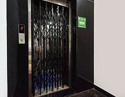 Fabhotel Living Tree
