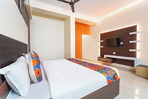 Fabhotel Mani’S Residency