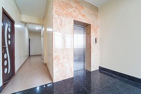 Fabhotel Mani’S Residency