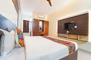 Fabhotel Mani’S Residency