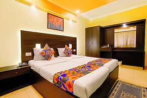 FabHotel Manoshanti - Nr. Big Daddy Casino