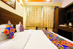 FabHotel Manoshanti - Nr. Big Daddy Casino