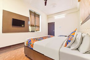 Fabhotel Dream Palace