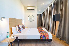 Fabhotel Moonlight Inn