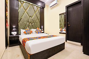 Fabhotel Skyline Suite