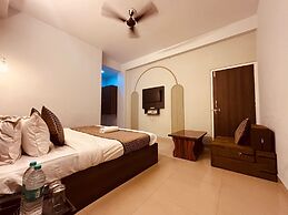 Fabhotel Majestic Heights