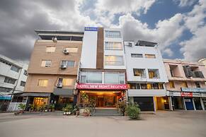 Fabhotel New Mohit Regency