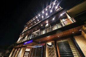 Fabhotel Paradise