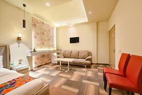 Fabhotel Vintage Inn
