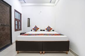 Fabhotel Om Palace