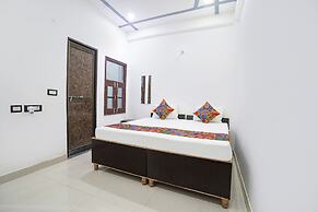Fabhotel Om Palace