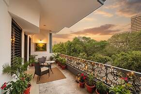 Fabhotel Silver Stone