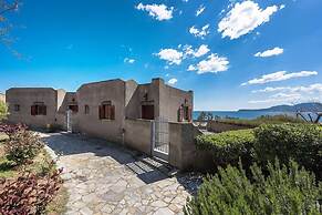 Cavo Grosso Bungallows