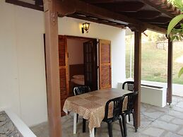 Makis House