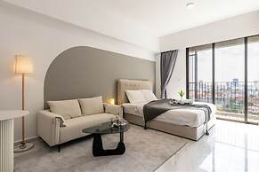 Royal Platinum Condo by Soben Homes