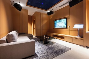 Royal Platinum Condo by Soben Homes