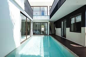 Tree O'clock Pool Villa - Phuket