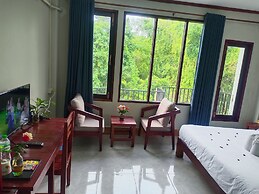 Dok Champa Hotel