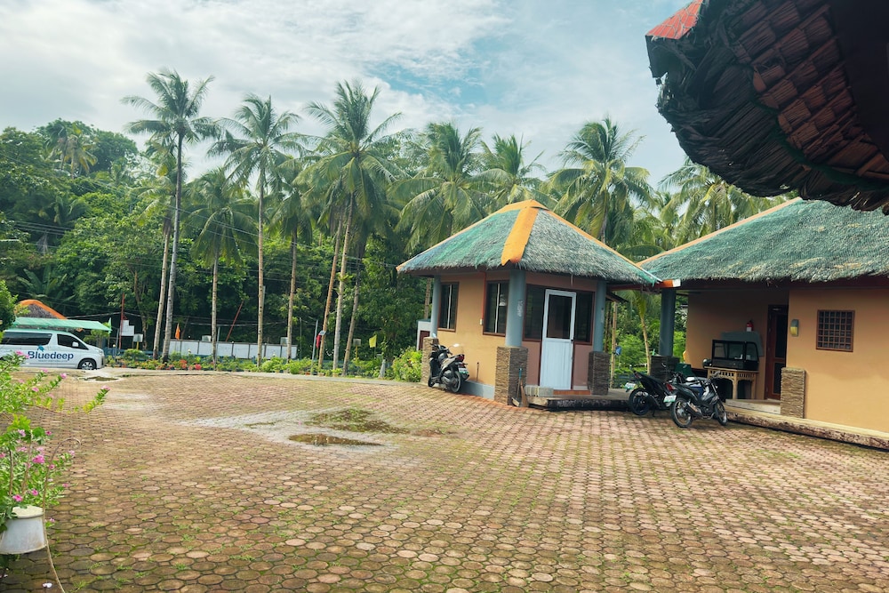 Blue Deep Resort powered by Cocotel