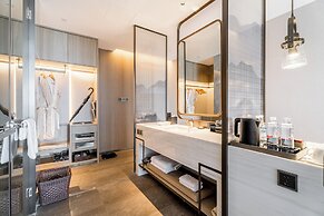 Grand Honor Hotel
