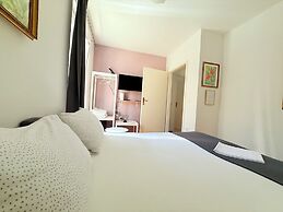 Appartamento Olive Garden Ac Wifi Hvar