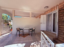 Appartamento Olive Garden Ac Wifi Hvar