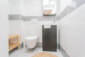 Borsieri Como Apartments with Parking by Rent all Como