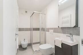 Borsieri Como Apartments with Parking by Rent all Como