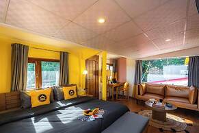 The Hosteller Mussoorie, Mall Road