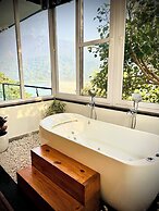 Hotel River Heaven by TNT Ventures