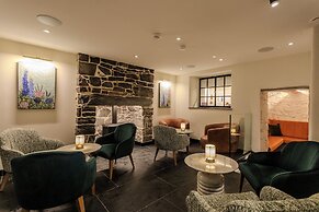 Suites at Derby House