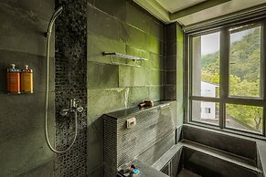 Sunrise Hot Spring Hotel