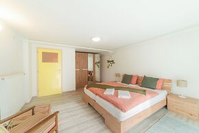 Bah Apartment