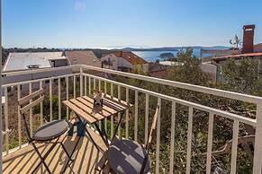 Peaceful Apartment With Beautiful View