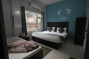 Hotel Ananta Inn