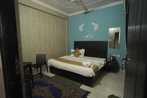 Hotel Ananta Inn
