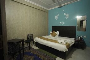 Hotel Ananta Inn