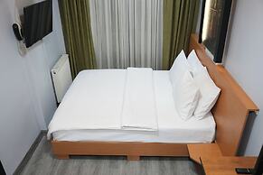 Brick House Hotel