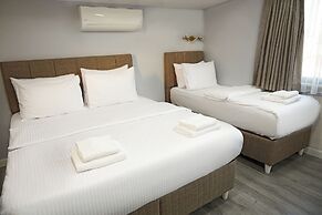 Brick House Hotel