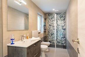 Pleasant 2BR flat next to Genoa Port