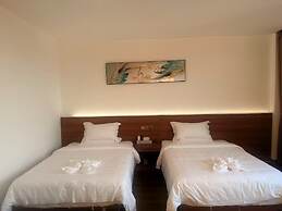 Xianglong Hotel
