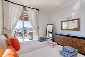 Lavish Villa Near Maspalomas Beach