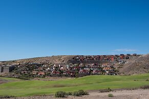 Lavish Villa Near Maspalomas Beach