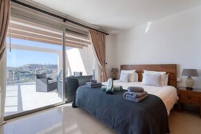Lavish Villa Near Maspalomas Beach
