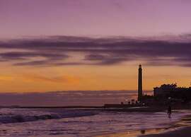 Lavish Villa Near Maspalomas Beach