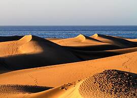 Lavish Villa Near Maspalomas Beach
