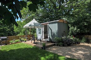 The Highwood Hut