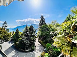 Sunny Modern Apartment Lake View Relax