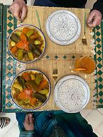 Riad Larbi Khalis