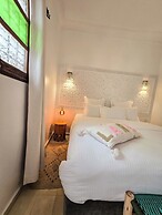 Riad Larbi Khalis